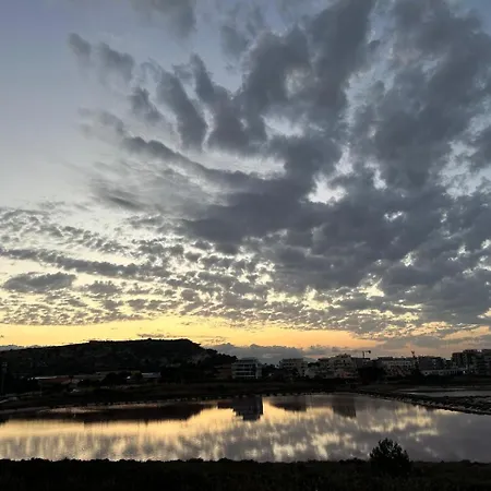 Thalassa Poetto Apartament *